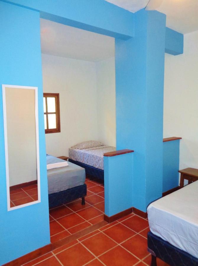 Livingston Resort Hotel Ngoại thất bức ảnh