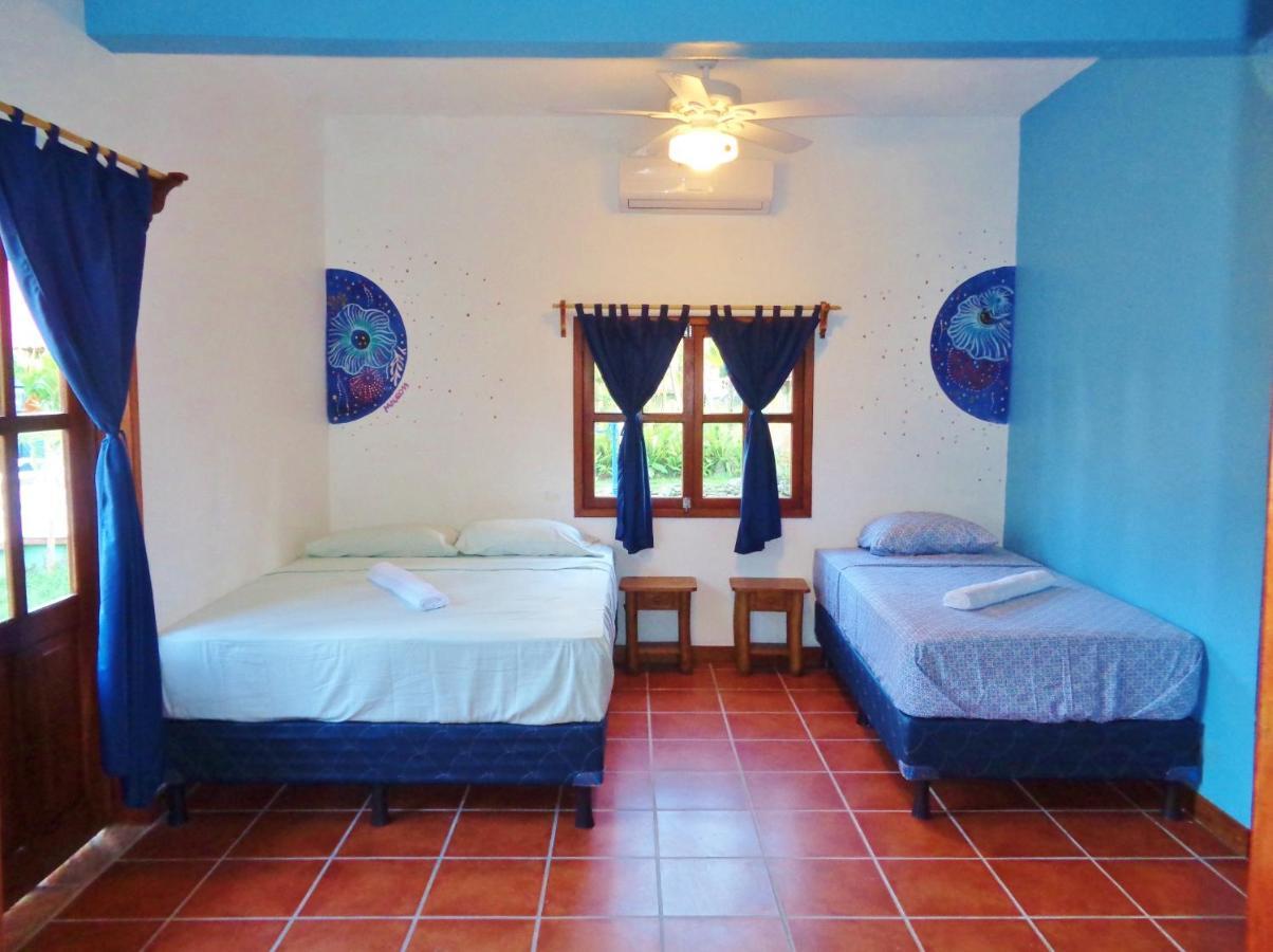 Livingston Resort Hotel Ngoại thất bức ảnh