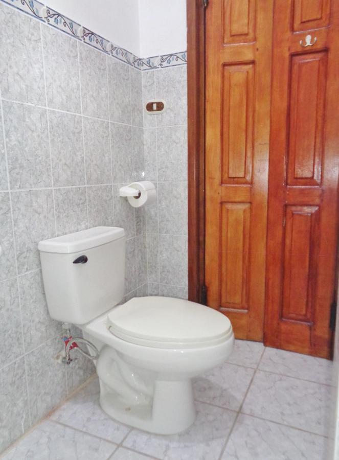 Livingston Resort Hotel Ngoại thất bức ảnh