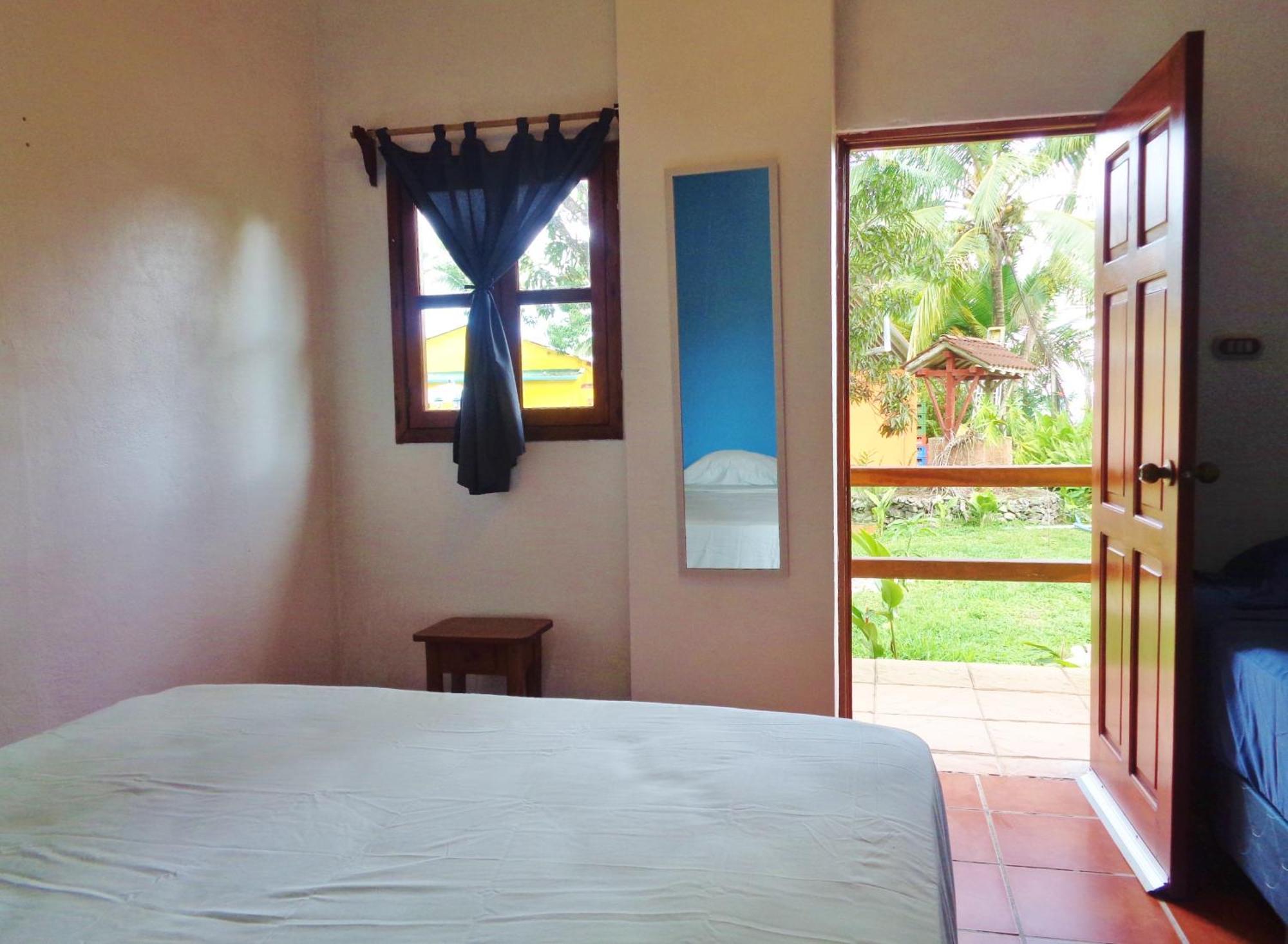 Livingston Resort Hotel Ngoại thất bức ảnh